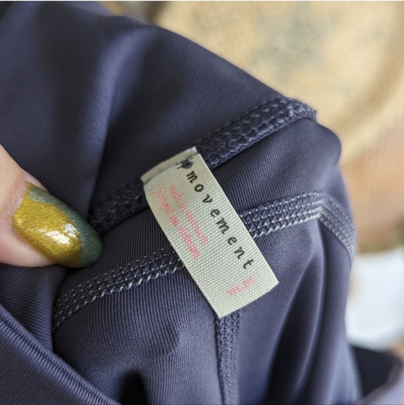 Free People Medium FP Movement You're A Peach Leggings Blue Stretchy Athletic - Picture 13 of 15